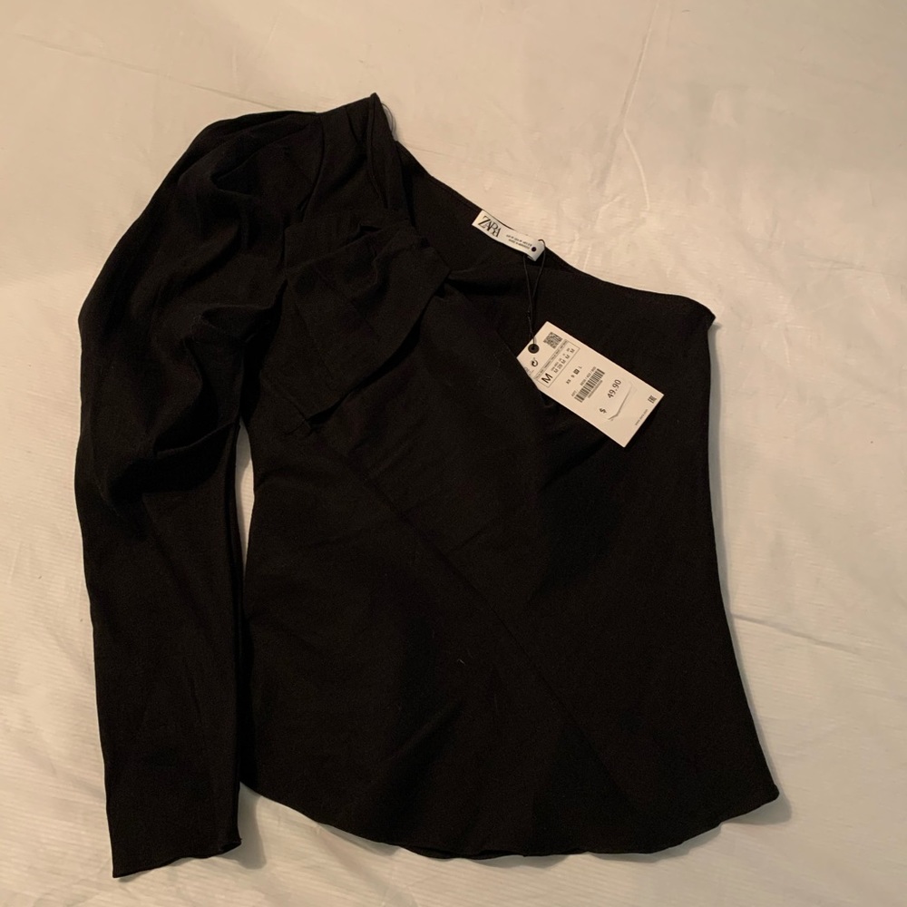 Zara black one sleeve shirt NEW with tags.